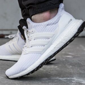 Women’s White Adidas Ultra Boosts Size 7.5